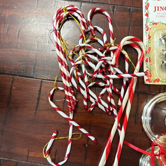 Lot of Christmas decor and ornaments - Picture 4 of 6